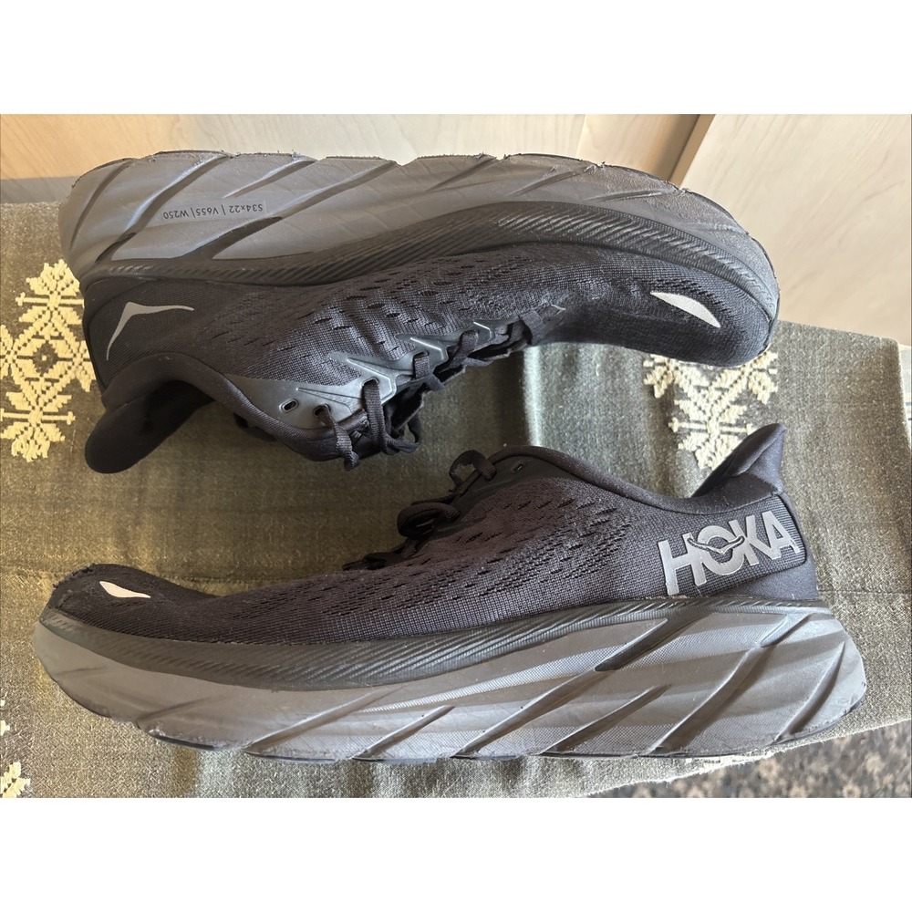 HOKA Clifton 8 Black Running Shoes Men's Size 11D Comfortable Work Walking